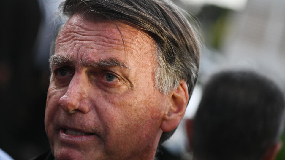Moraes autoriza Bolsonaro a comemorar aniversário da filha em casa
