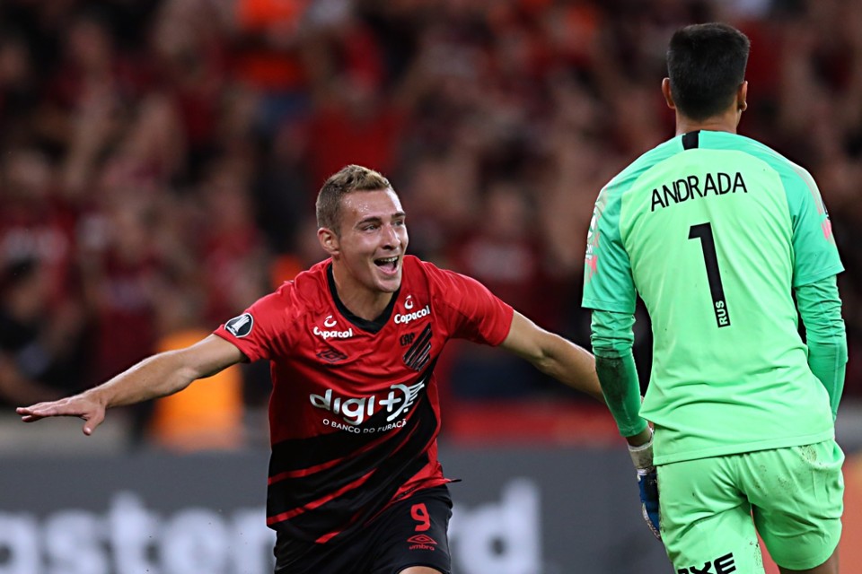 Marco Ruben comemora na Arena da Baixada | Albari Rosa/Gazeta do Povo