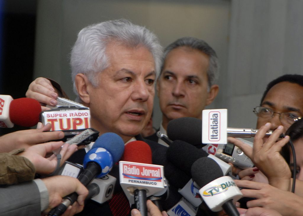 Chinaglia quer fugir do tema mensalão. | Wilson Dias/ABR