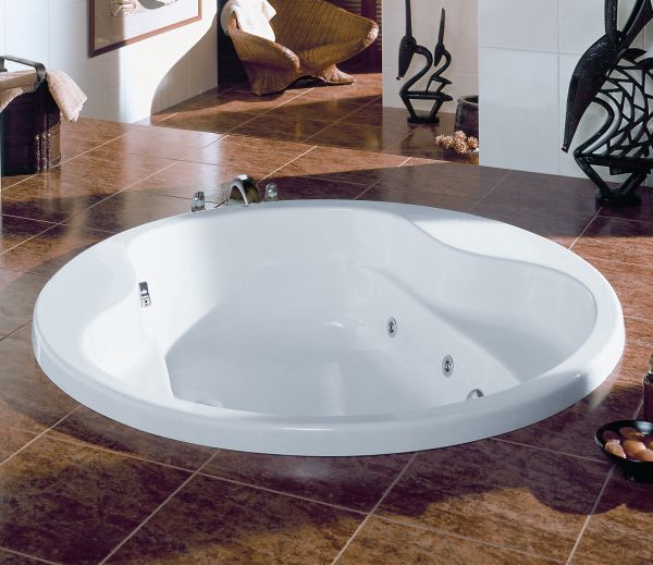 Banheira de hidromassagem Waikiki, da Roca, com sistema eletrônico de acionamento. Dimensões: 1,60 metro de diâmetro e 43 centímetros de profundidade. Volume: 325 litros.
Preço sugerido: R$ 4.935 |