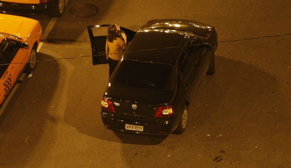 A moça foi internada em uma clínica psicológica e responderá criminalmente por posse ilegal e disparo de arma de fogo | Antônio Costa/Gazeta do Povo