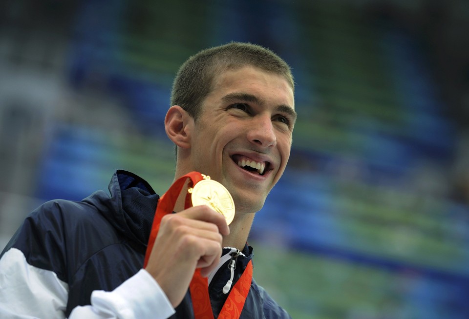 Michael Phelps levou o ouro nos 200m livre | KAI PFAFFENBACH/REUTERS