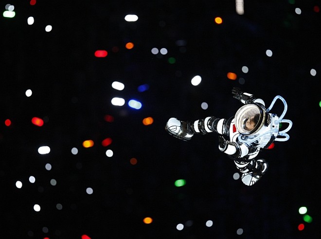 Astronauta faz alusão aos astronautas chineses que chegaram ao espaço |