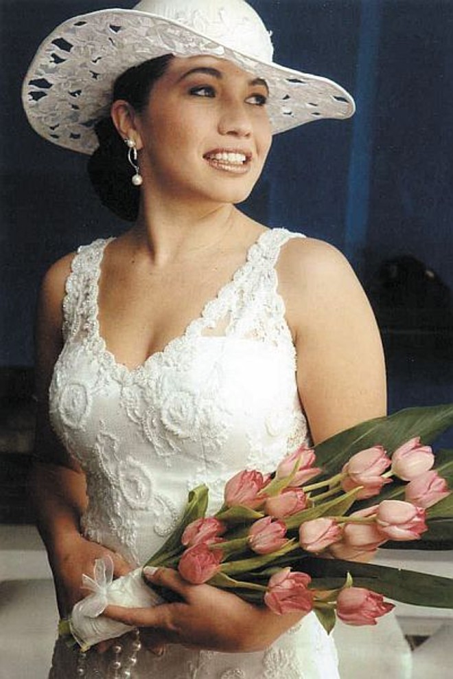 Casamento - Nilma do Rocio Lara de Lima e Maurício Janisset casaram-se na Igreja dos Passarinhos, recebendo convidados no Palácio Garibaldi. A noiva, que usava modelo assinado pelo estilista Edson Eddel, é filha de Eloina e Ivo Batista de Lima e ele, de Iara e Marlos Janisset | 