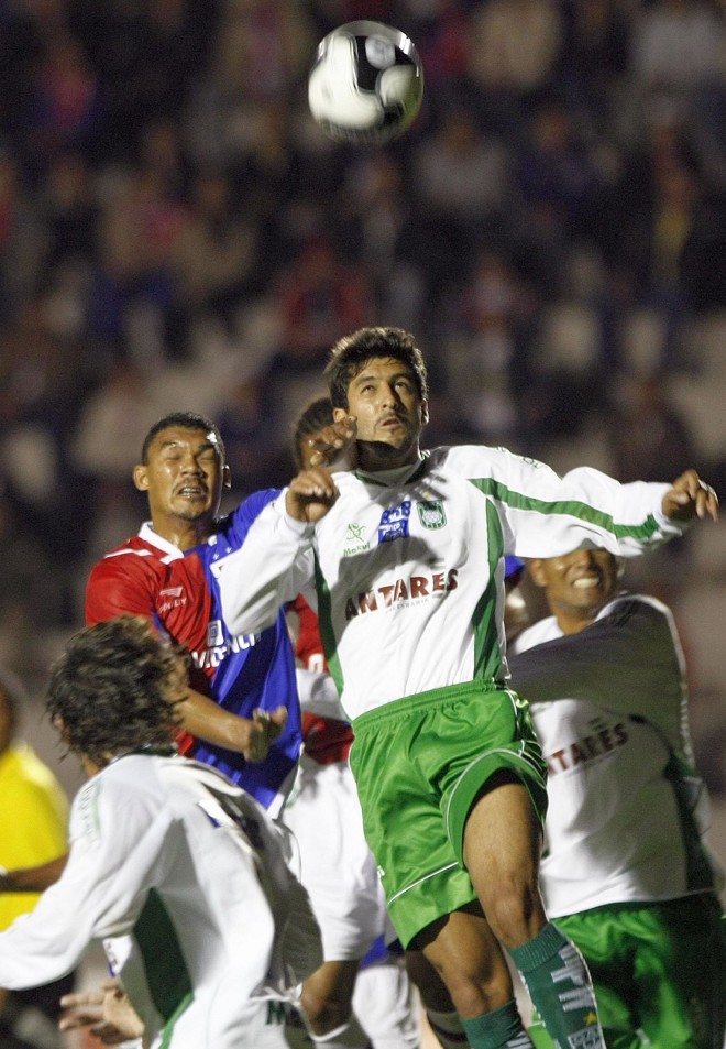 Jogo foi bem disputado, mas o Gama errou menos e conquistou a vitória sobre o Paraná Clube | 