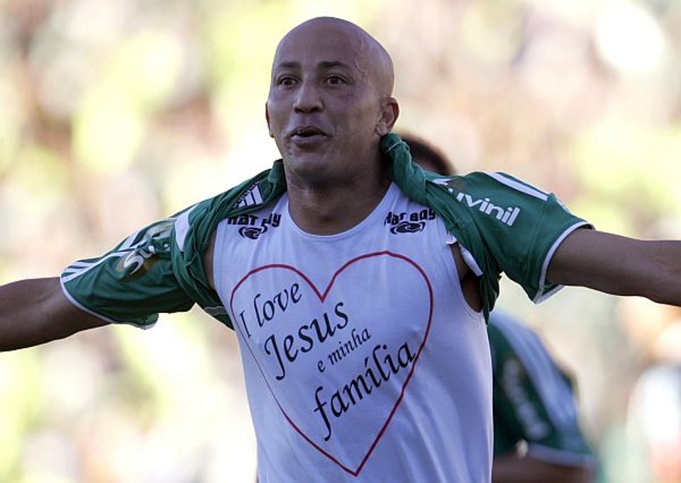 Alex Mineiro bate recorde pessoal na 1ª temporada no Palmeiras