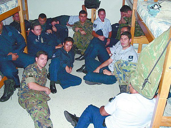 Controladores protestando em Manaus, em 2007: liderança considerada negativa | A Crítica/AE