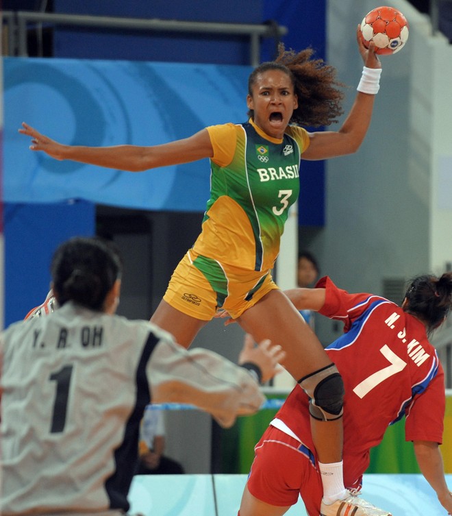 No ataque brasileiro, Alexandra se superou e foi a artilheira da seleção na partida |