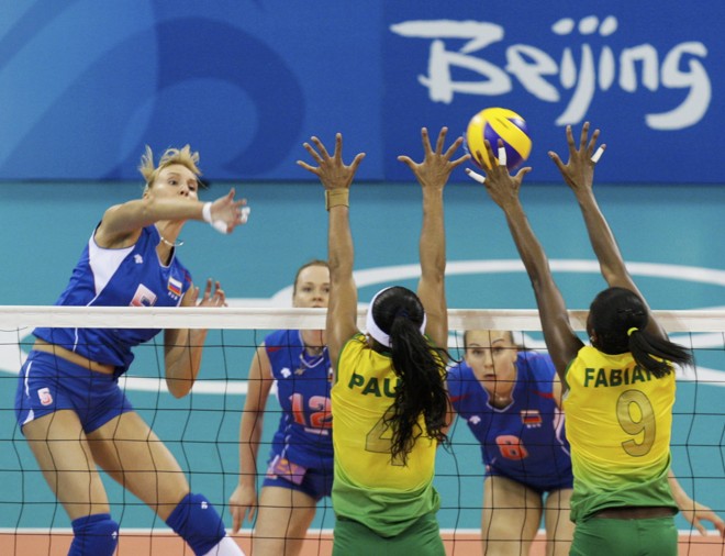 Já o bloqueio do Brasil funcionou muito bem e as russas não conseguiram uma boa seqüência dentro do jogo |