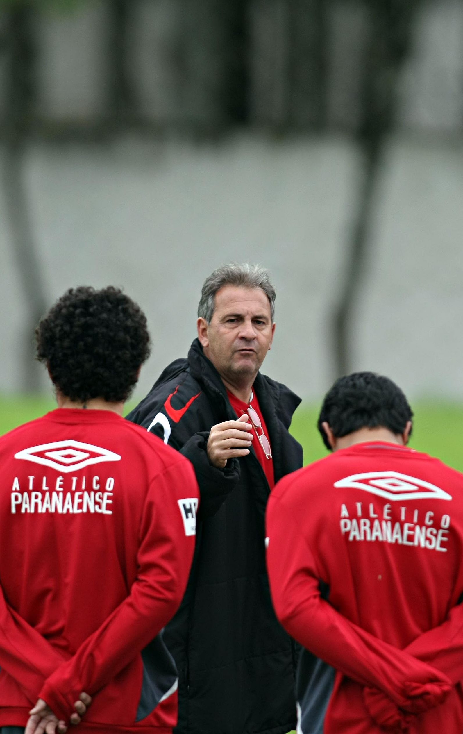 Tico espera por vitória para consolidar seu trabalho como técnico do Furacão | Albari Rosa / Gazeta do Povo