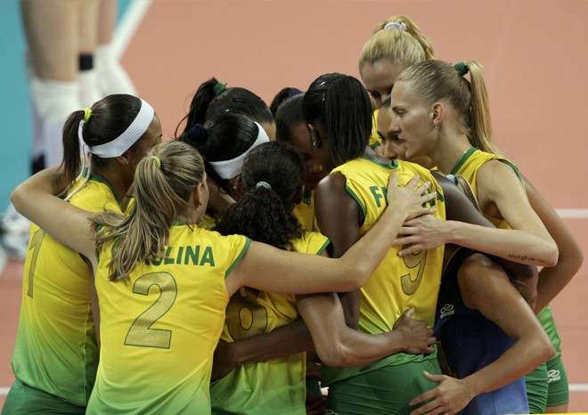 O amplo domínio brasileiro só foi ameaçado no fim do terceiro set, mas a seleção soube como fechar a partida |