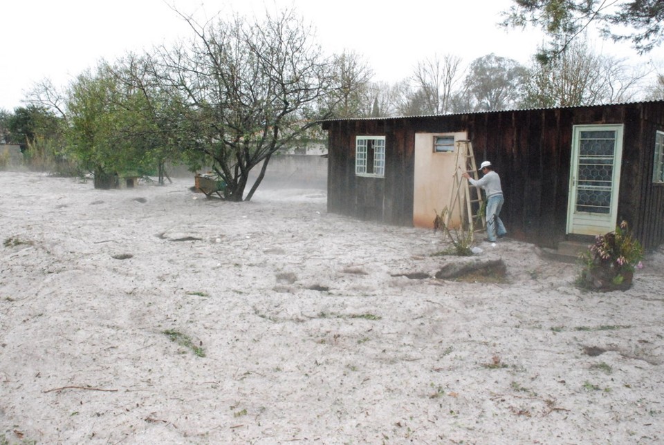 Município de Laranjeiras do Sul registrou 3.577 ocorrências por causa da chuva de granizo | Israel de Ramos/Prefeitura de Laranjeiras do Sul