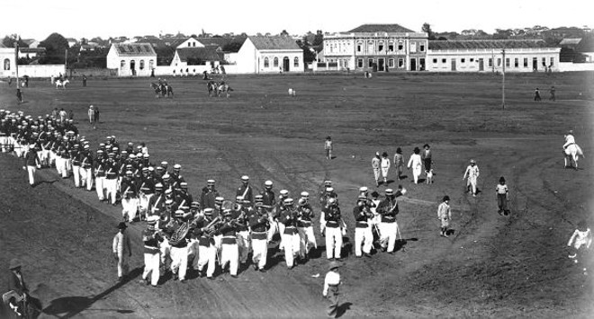Desfile da tropa do Exército em 1906 | 