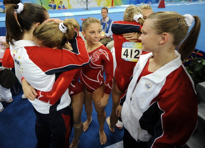 Já a equipe dos Estados Unidos lamentou muito a medalha de prata |