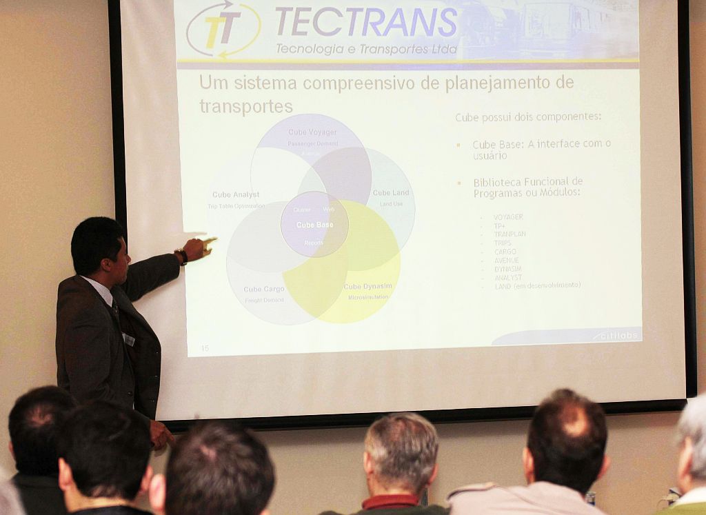 Apresentação do Cube em Curitiba: Comec mostra interesse no produto | Giuliano Gomes/Gazeta do Povo