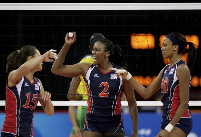Capitaneadas por uma velha conhecida do Brasil, Danielle Scott-Arruda, as americanas complicaram o jogo, sobretudo no segundo set |