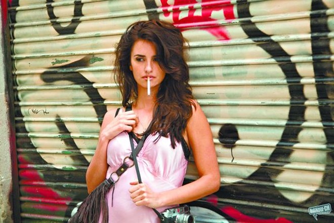 A espanhola Penelope Cruz pediu para integrar o elenco do filme de Woody Allen | 