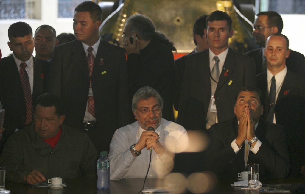 Entrevista entre os presidentes foi realizada na antiga estação ferroviária de Assunção: ataque à imprensa e revolução contra a pobreza foram enfoques do discurso | Ivan Alvarado / Reuters