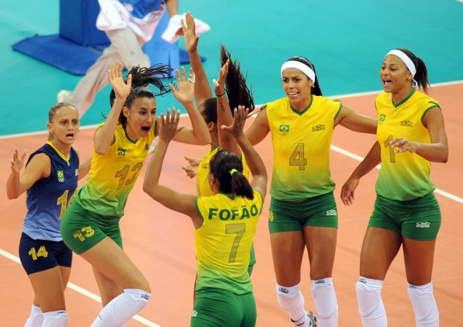Na base da garra e união, Brasil cede um set, mas não deixa a medalha de ouro escapar em Pequim |