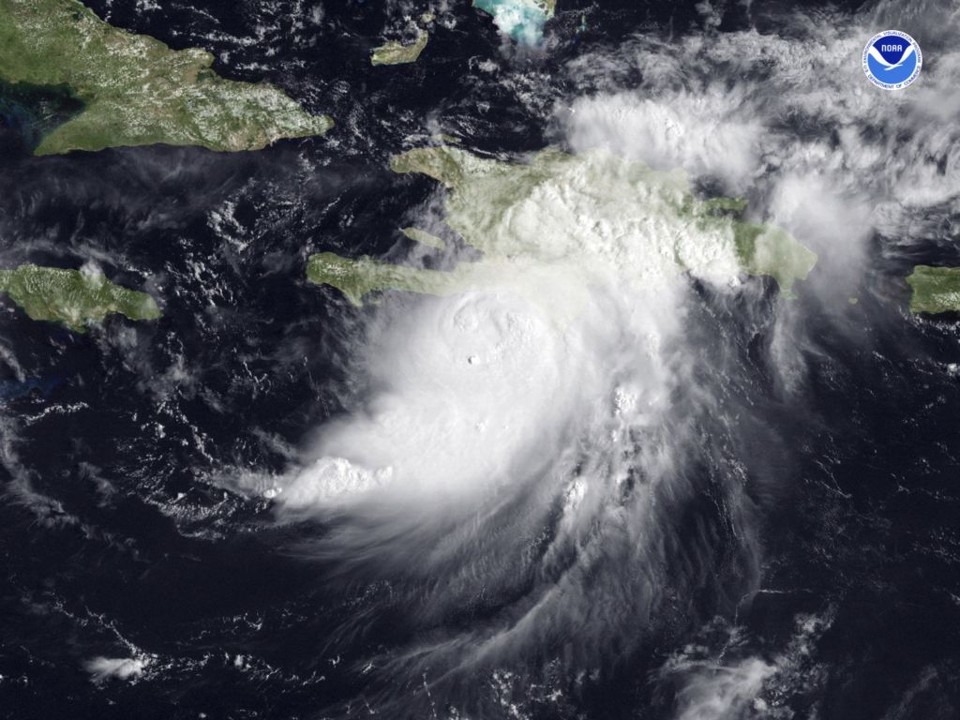 Imagem de satélite mostra o furacão Gustav a cerca de 95 Km ao oeste-sudoeste de Haiti e Porto Príncipe | Handout / Reuters