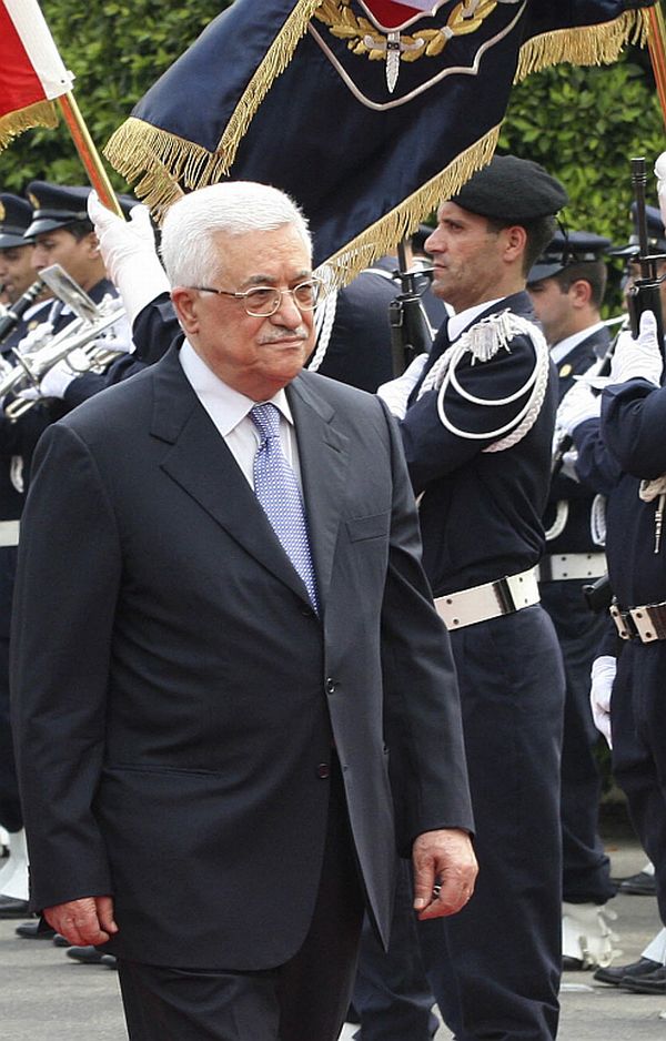 Abbas, que esteve nesta quinta no Líbano, vai ser reunir com o prêmie Olmert para selar acordo de paz | Dalati Nohra / Reuters