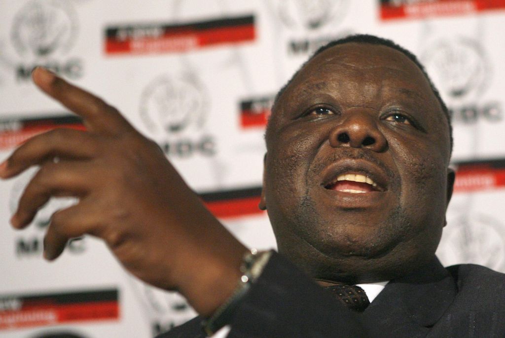 Confisco de passaporte de Tsvangirai afeta participação de oposicionista em cúpula regional | Howard Burditt  / Reuters