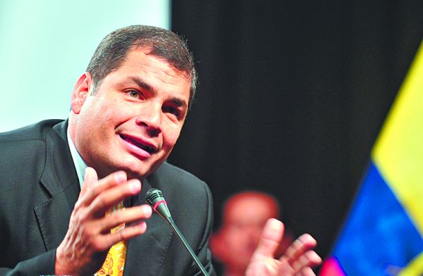 Correa espera vitória nas urnas: plano político para conversão ao socialismo deve ser posto em prática | Eitan Abramovich/AFP