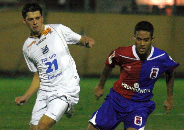 Paraná não foi bem durante o primeiro tempo e não teve tempo de reagir | Rodrigo Lima / Futura Press