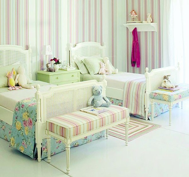 No quarto, as listras aparecem no tecido da Weave Design |