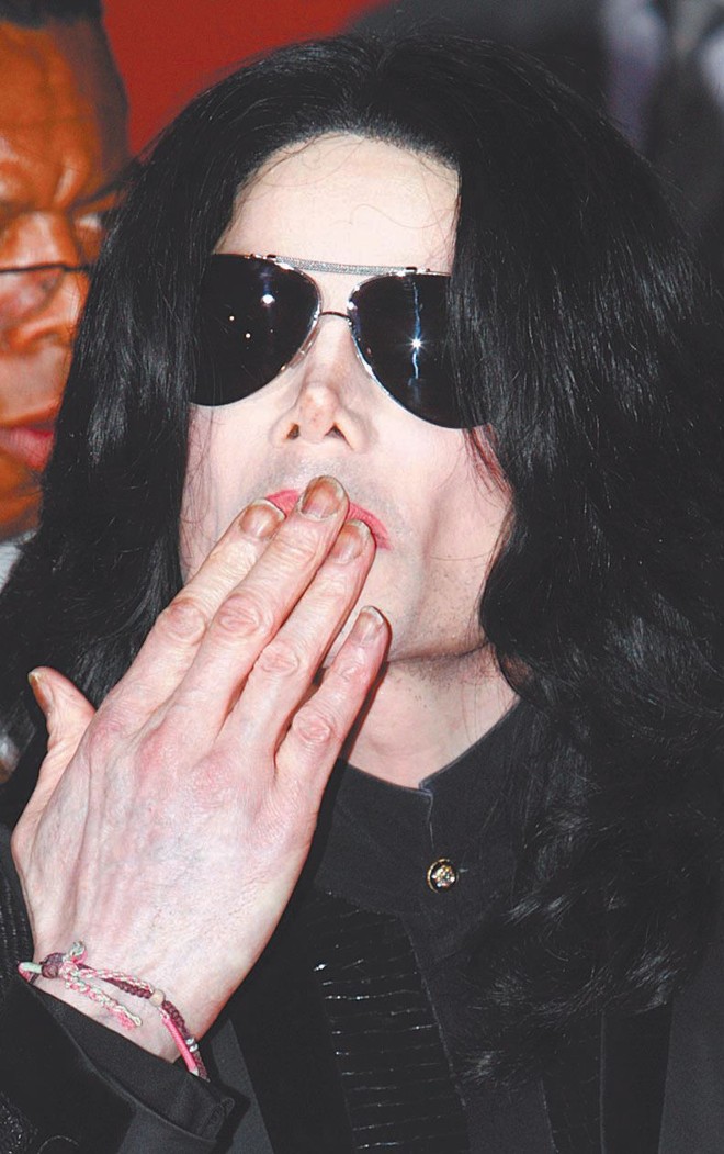 Michael Jackson: espectro do astro que um dia foi |