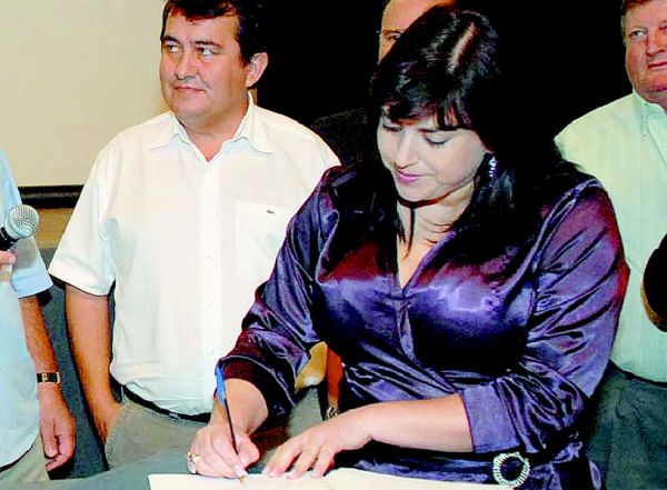 A prefeita Nelise Dalprá: elogios constantes em jornal da cidade | Arnaldo Alves/SECS