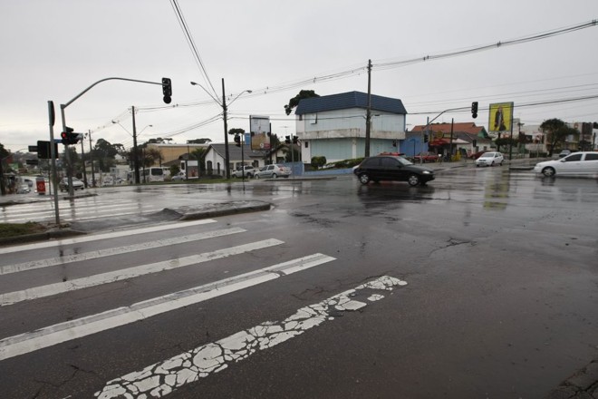Cruzamento da Mário Tourinho com a Nossa Senhora Aparecida, no Seminário: planejamento inclui uma trincheira para liberar fluxo |