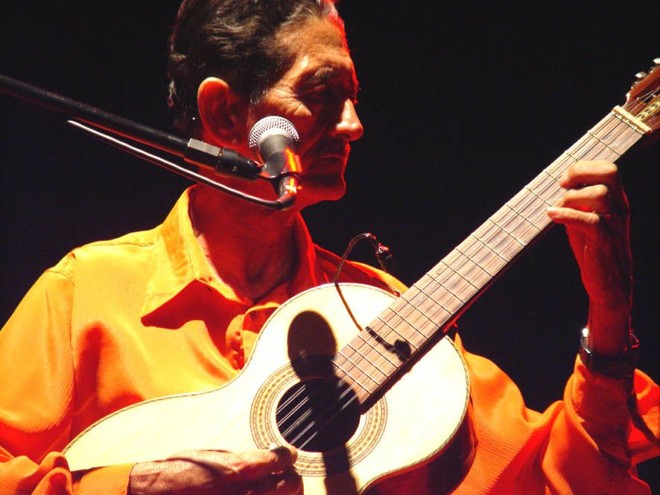 Badia Medeiros, de peão de boiadeiro a mestre da viola e do folclore brasileiros | 