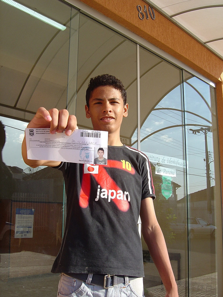 Paulo Ferreira mostra o protocolo: documento ficará pronto em um mês | Marco Martins/Gazeta do Povo