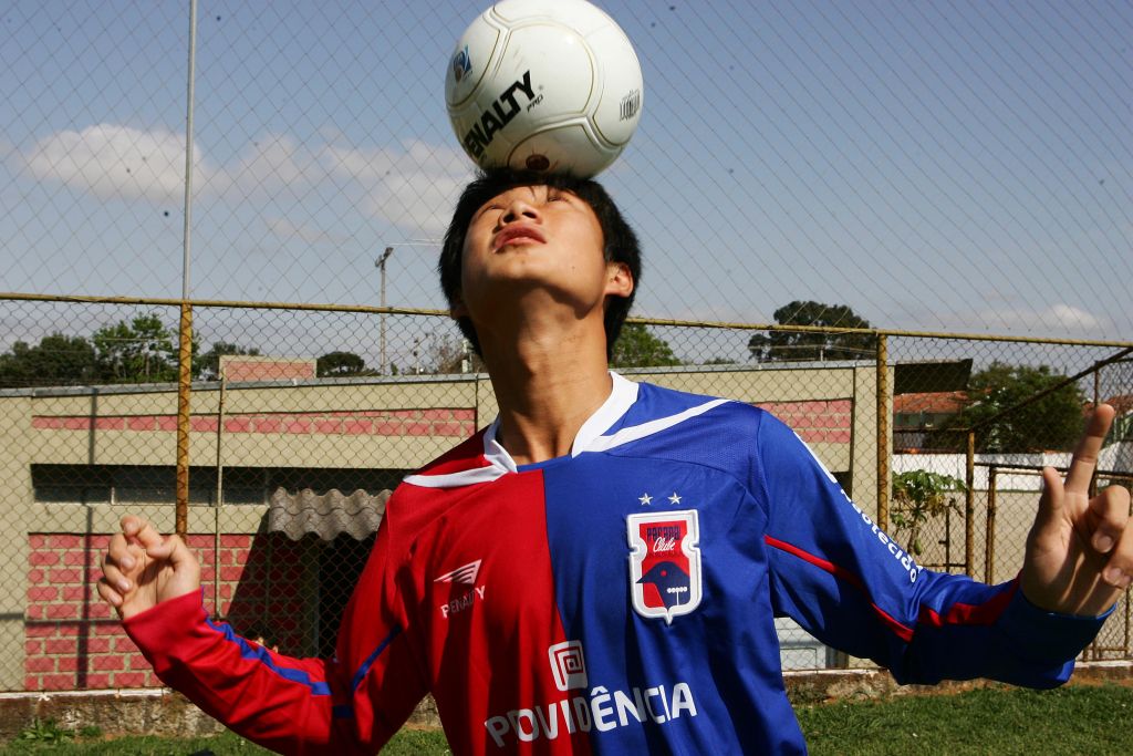 Tai Pen diz ser bom na marcação e no cabeceio: a divulgação da vinda dele em um site chinês já fez crescer o interesse pelo Paraná no país-sede da última Olimpíada | Ivonaldo Alexandre/Gazeta do Povo