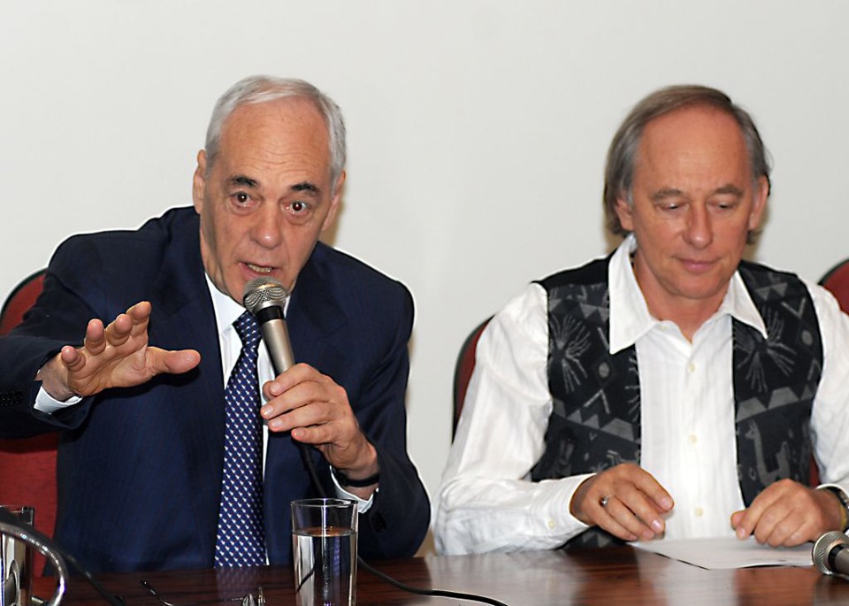 O ministro da Agricultura Reinhold Stephanes anunciou a retomada das exportações de carne brasileira aos EUA | Marcello Casal JR/ABr