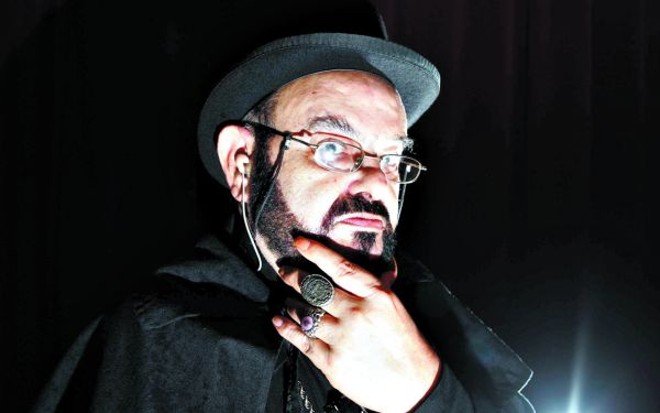 Zé do Caixão: atração à meia-noite das sextas-feiras |