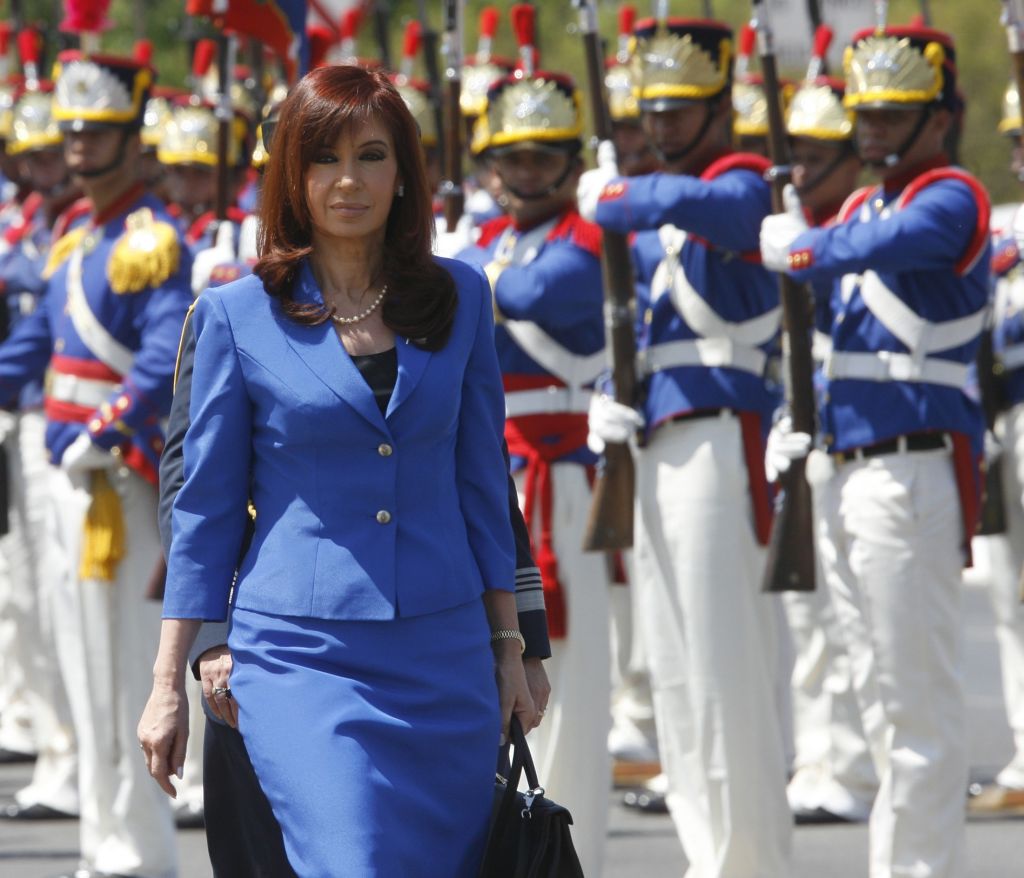 "O governo argentino reitera seu pleno e incondicional respaldo ao governo constitucional do presidente Evo Morales", disse Cristina em nota | Jamil Bittar / Reuters