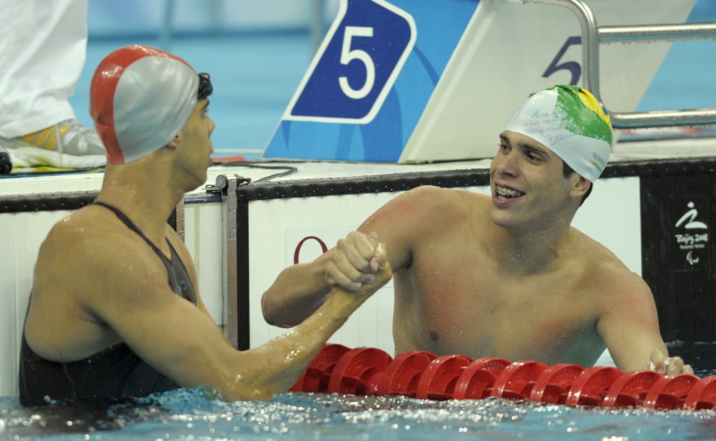 André Brasil (e) e Phellipe Andrews mais uma vez dividiram o pódio na natação em Pequim | Liu Jin/AFP
