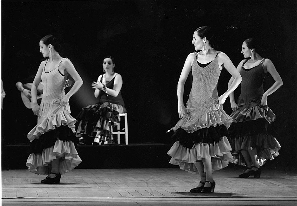 A Su Tiempo: espetáculo da bailarina Carmen Romero lotou duas noites o Guairinha | Zeca Ricetti/Divulgação