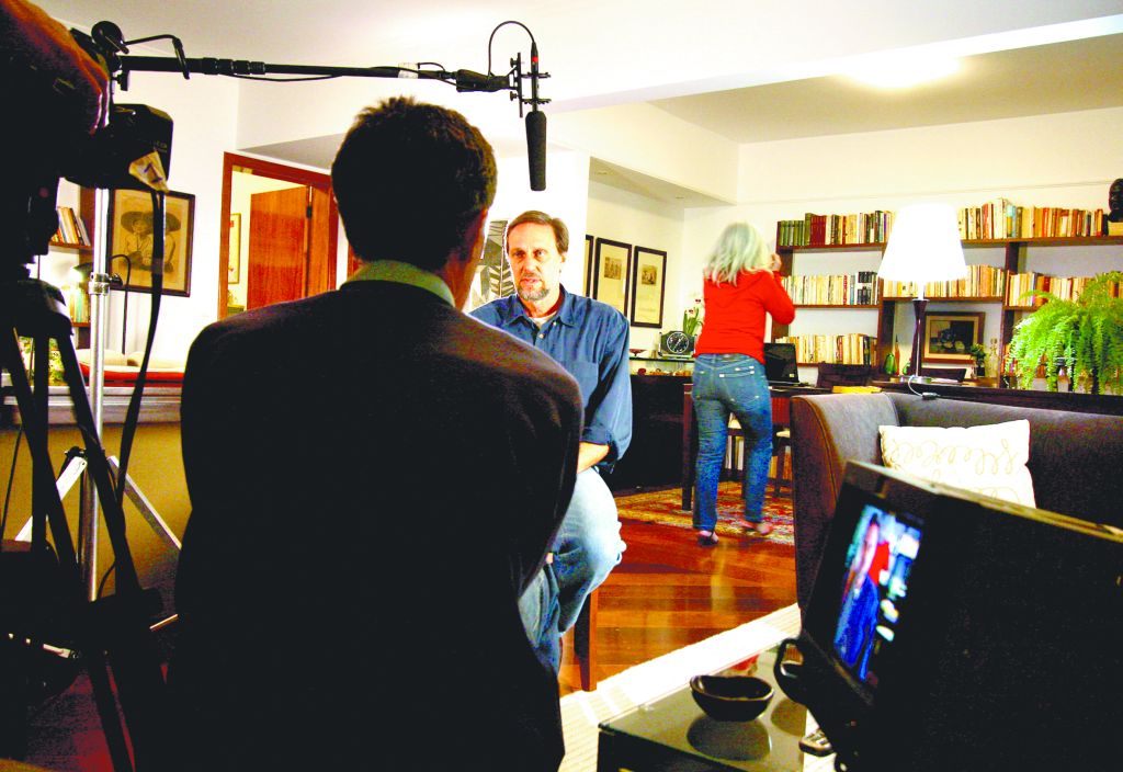 Tirando do Baú: o diretor Jorge Bodansky é convidado do programa comandado pelo cineasta gaúcho Jorge Furtado, um dos destaques da programação do Canal Brasil | Divulgação/Ciete Silvério