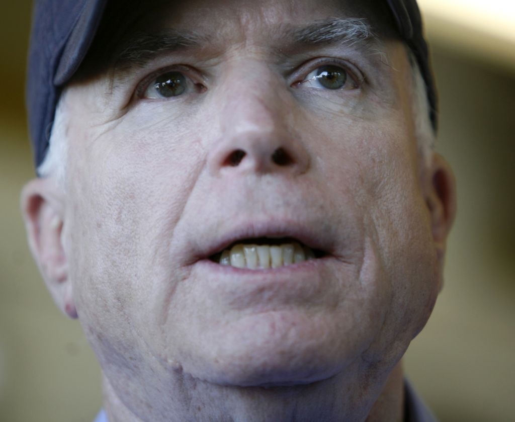 McCain se pronunciou após vice republicana afirmar que sua filha adolescente, grávida, não é casada | John Gress / Reuters