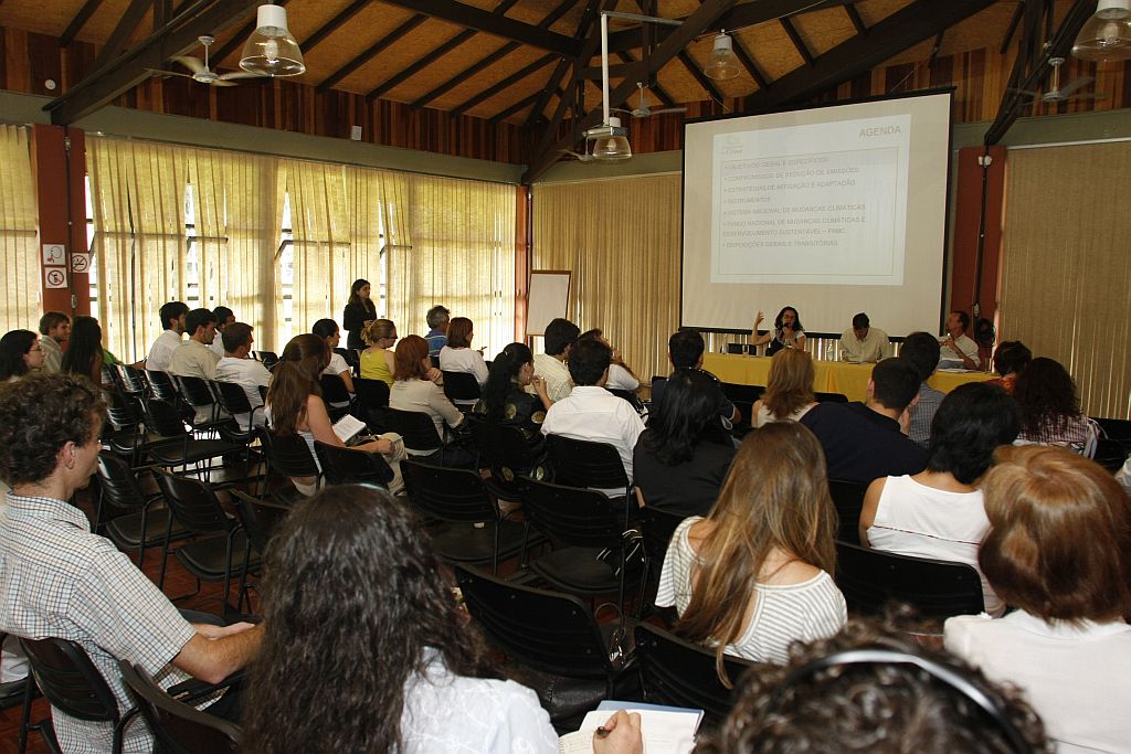 A passagem do Observatório do Clima por Curitiba reuniu muitos técnicos: discussão ainda é setorizada | Daniel Derevecki/Gazeta do Povo