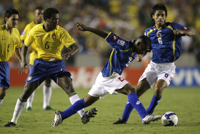 Kléber foi um dos jogadores que menos rendeu durante o jogo pela seleção brasileira | 