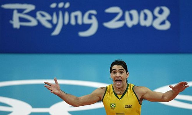 Giba comemora um ponto mesmo perdendo a medalha de ouro |