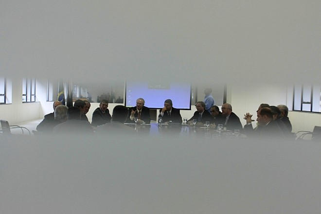 Reunião a portas fechadas fez parte do roteiro de avaliação de Curitiba. | 
