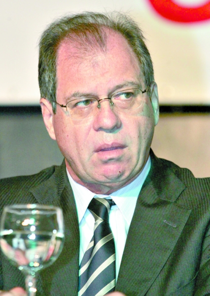 Heinz Herwig: prazo para o governo regularizar pendências | Marcelo Elias/Gazeta do Povo