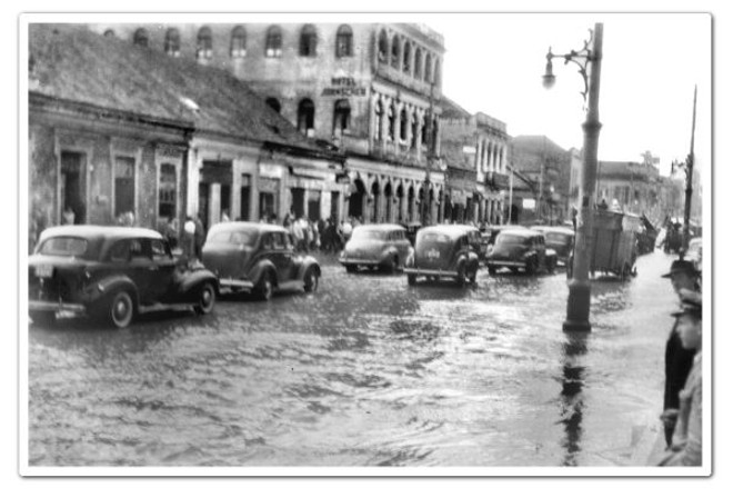 Automóveis na Barão do R. Branco  fevereiro de 1947 | 
