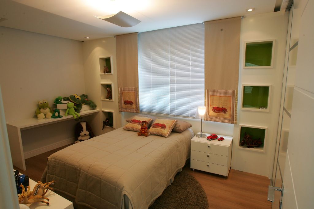 A cirurgiã dentista Aline optou por uma decoração de uso prolongado para o quarto de seu filho Clóvis, de 2 anos | Ivonaldo Alexandre/Gazeta do Povo