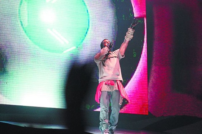 Kanye West e sua viagem espacial | 